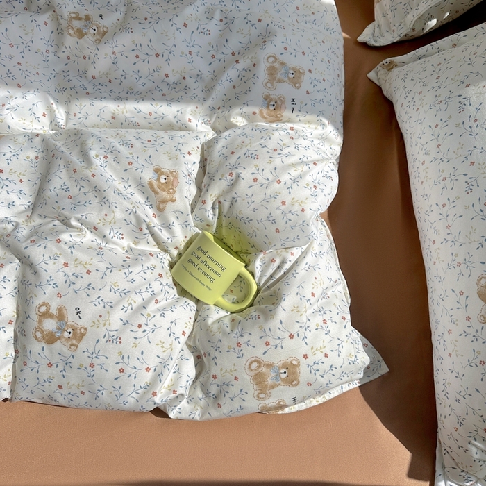 91家纺网 家纺一手货源 找家纺 宏源家纺 2025新款芦荟棉印花亲肤四件套 熊仔仔