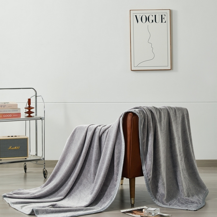 91家纺网 家纺一手货源 找家纺 馨米莱家纺 2025新款阳离子提花毯 浅灰色