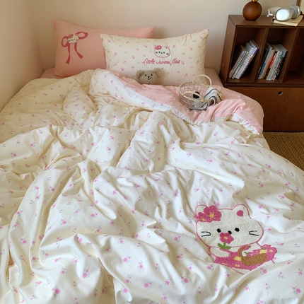 91家纺网 家纺一手货源 找家纺 （总）桃喜 2025新款韩系卡通水洗棉毛巾绣四件套