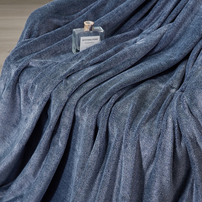 91家纺网 家纺一手货源 找家纺 馨米莱家纺 2025新款阳离子提花毯 丈青色