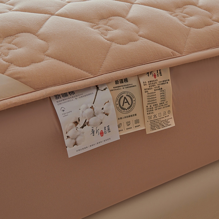 91家纺网 家纺一手货源 找家纺 西域种棉人·千百笠 2025新款A类抗菌100%新疆棉花填充夹棉纯棉床笠母婴级床笠单件床罩保护罩套全 娴雅床笠-咖