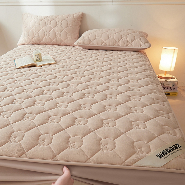 91家纺网 家纺一手货源 找家纺 西域种棉人·千百笠 2025新款A类抗菌100%新疆棉花填充夹棉纯棉床笠母婴级床笠单件床罩保护罩套全 娴雅床笠-咖