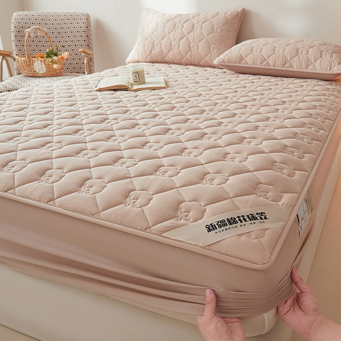 91家纺网 家纺一手货源 找家纺 西域种棉人·千百笠 2025新款A类抗菌100%新疆棉花填充夹棉纯棉床笠母婴级床笠单件床罩保护罩套全 娴雅床笠-咖