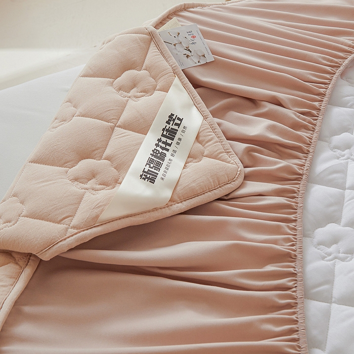 91家纺网 家纺一手货源 找家纺 西域种棉人·千百笠 2025新款A类抗菌100%新疆棉花填充夹棉纯棉床笠母婴级床笠单件床罩保护罩套全 娴雅床笠-咖