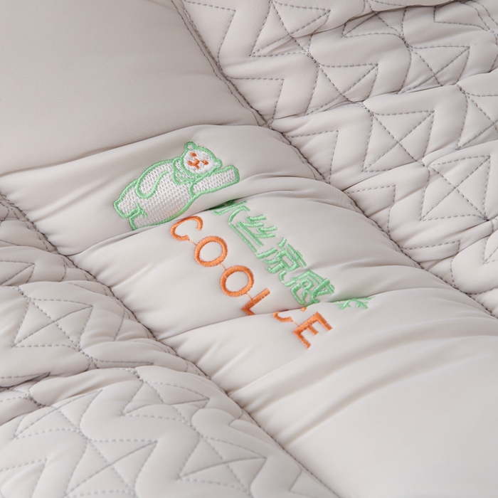 91家纺网 家纺一手货源 找家纺 蝶飞舞 2025年新款刺绣冰丝凉感枕头枕芯 灰色 保健枕800g