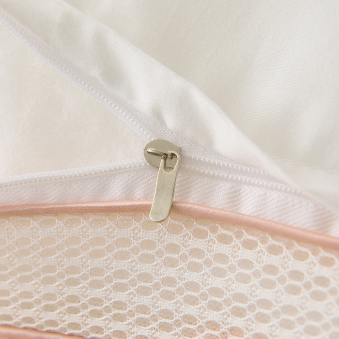 91家纺网 家纺一手货源 找家纺 蝶飞舞 2025新款刺绣冰丝凉感枕头枕芯 粉色 面包枕48*74cm/900g