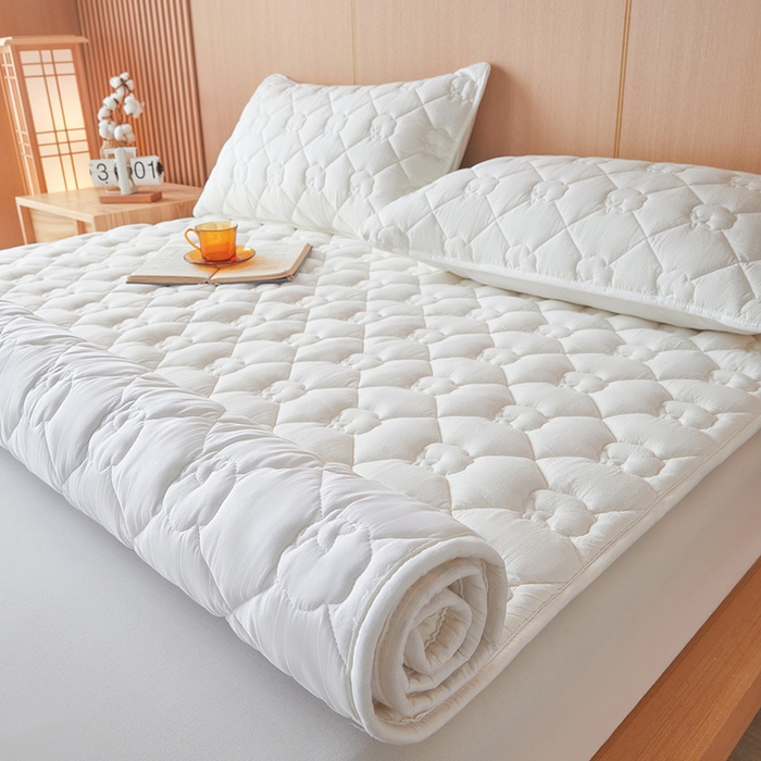 91家纺网 家纺一手货源 找家纺 西域种棉人·千百笠 2025新款A类抗菌100%新疆棉花填充夹棉床垫床护垫软垫床褥子单人双人学生垫 娴雅软垫-白