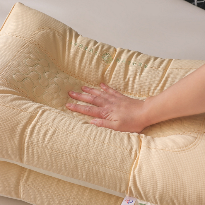 91家纺网 家纺一手货源 找家纺 蝶飞舞 2025新款云端护颈竹本入梦定型枕头枕芯 米灰色 48*74cm/900g