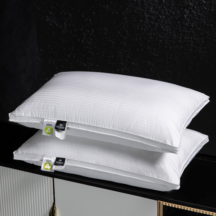 91家纺网 家纺一手货源 找家纺 蝶飞舞 2025新款五星酒店全棉缎条鹅毛枕头枕芯 银灰 1100g