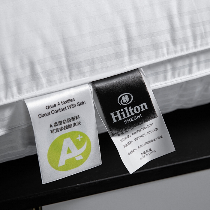 91家纺网 家纺一手货源 找家纺 蝶飞舞 2025新款五星酒店全棉缎条鹅毛枕头枕芯 银灰 1100g