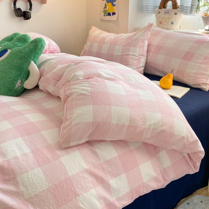 91家纺网 家纺一手货源 找家纺 雨帆家纺 2025新款时尚印花水洗棉混搭四件套 粉格绅士