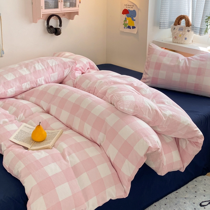 91家纺网 家纺一手货源 找家纺 雨帆家纺 2025新款时尚印花水洗棉混搭四件套 粉格绅士