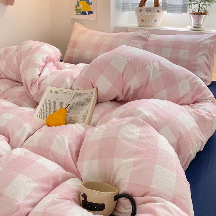 91家纺网 家纺一手货源 找家纺 雨帆家纺 2025新款时尚印花水洗棉混搭四件套 粉格绅士