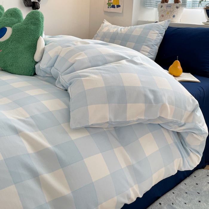 91家纺网 家纺一手货源 找家纺 雨帆家纺 2025新款时尚印花水洗棉混搭四件套 蓝格绅士