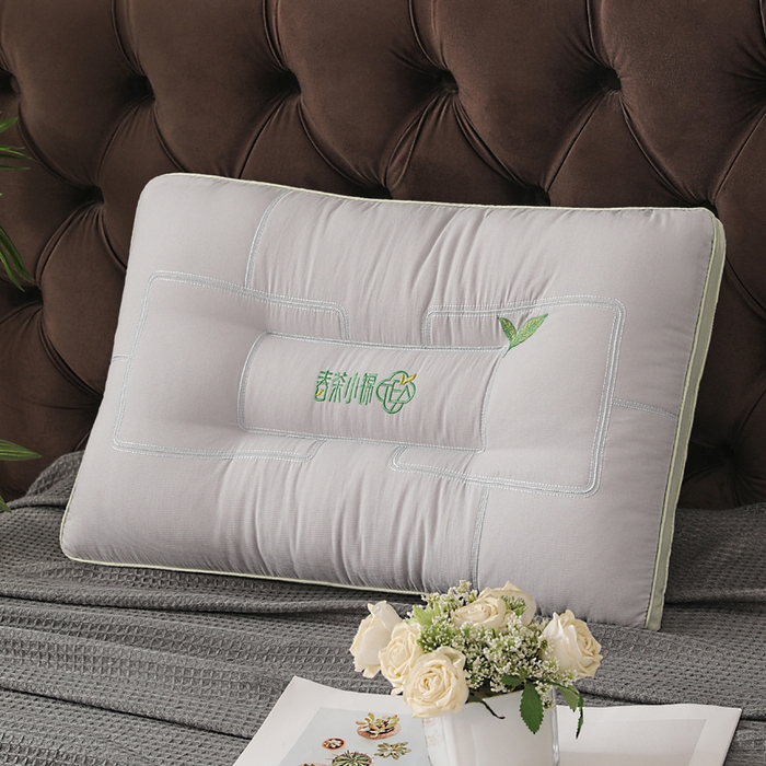 91家纺网 家纺一手货源 找家纺 蝶飞舞 2025新款春茶小锦亲肤舒睡枕头枕芯 灰色保健枕 48*74cm