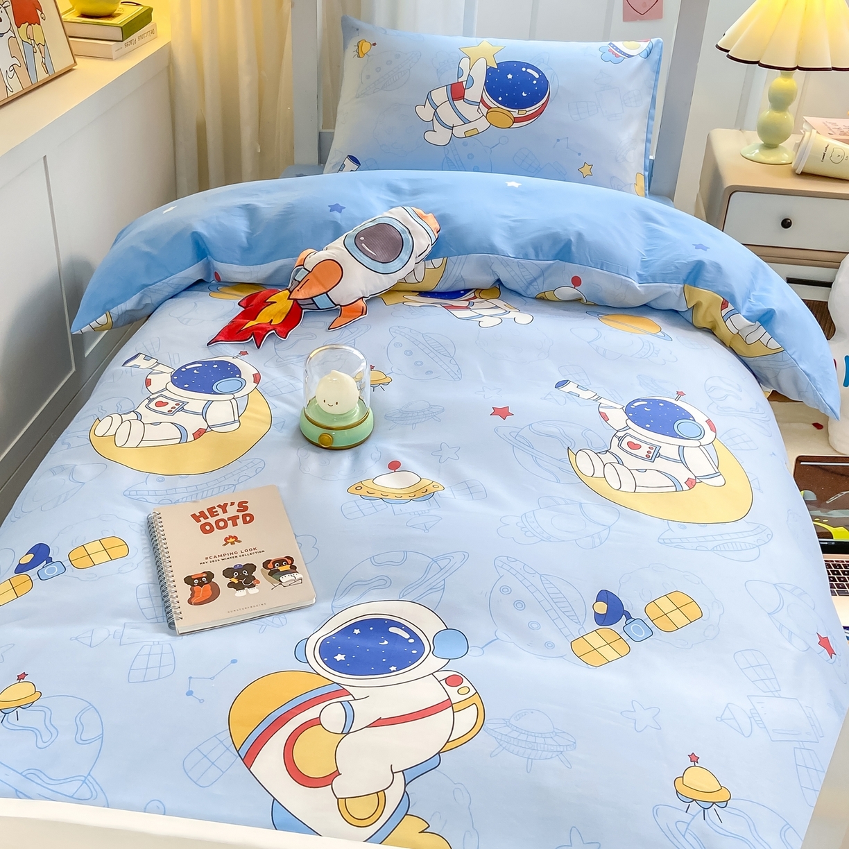 91家纺网 家纺一手货源 找家纺 博雅 2025新款全棉纯棉学生宿舍上下铺六件套-宇航员系列 环游太空