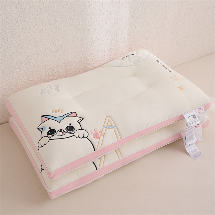 91家纺网 家纺一手货源 找家纺 蝶飞舞 2025新款萌萌猫情侣枕亲子学生枕头枕芯 萌萌猫-粉色 48*74cm/800g