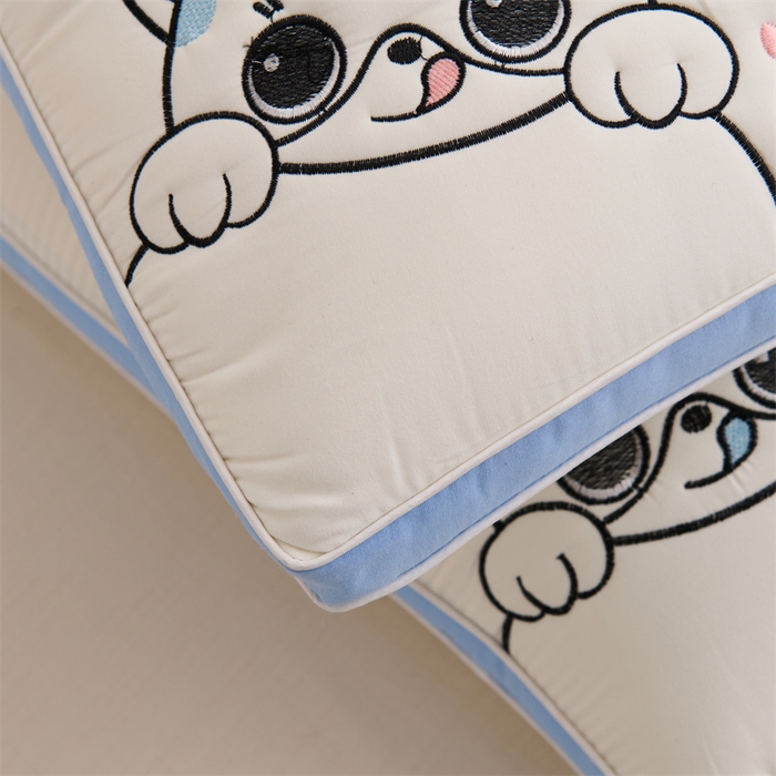 91家纺网 家纺一手货源 找家纺 蝶飞舞 2025新款萌萌猫情侣枕亲子学生枕头枕芯 萌萌猫-蓝色 48*74cm/900g