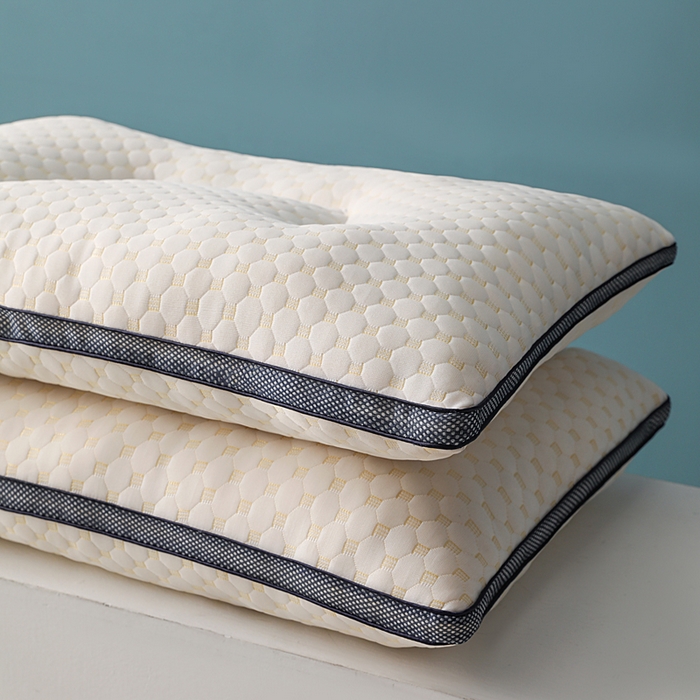 91家纺网 家纺一手货源 找家纺 蝶飞舞 2025新款水立方针织棉蜂窝分区枕头枕芯 按摩颗粒护颈枕头 水立方立体枕-1000g 48*74cm