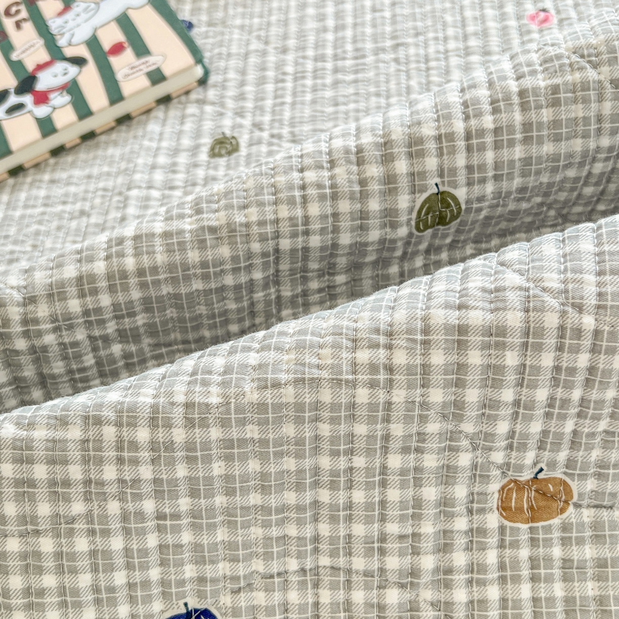 91家纺网 家纺一手货源 找家纺 沐纯家居 2025新款学生款双面纯棉棉花床盖三件套 南瓜派