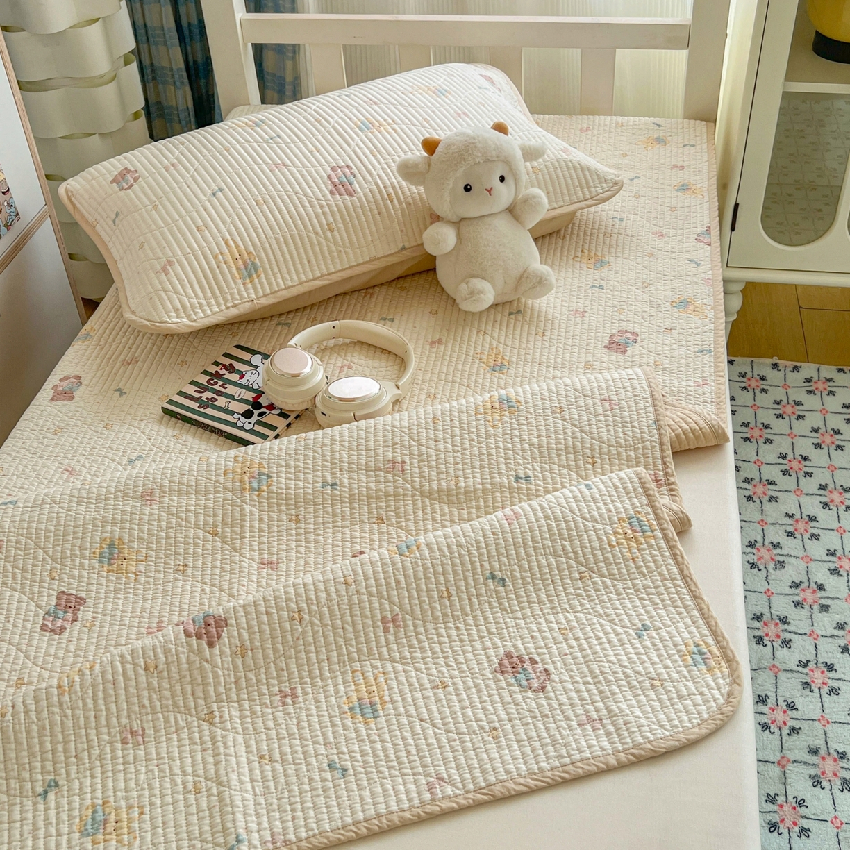 91家纺网 家纺一手货源 找家纺 沐纯家居 2025新款学生款双面纯棉棉花床盖三件套 爱星熊