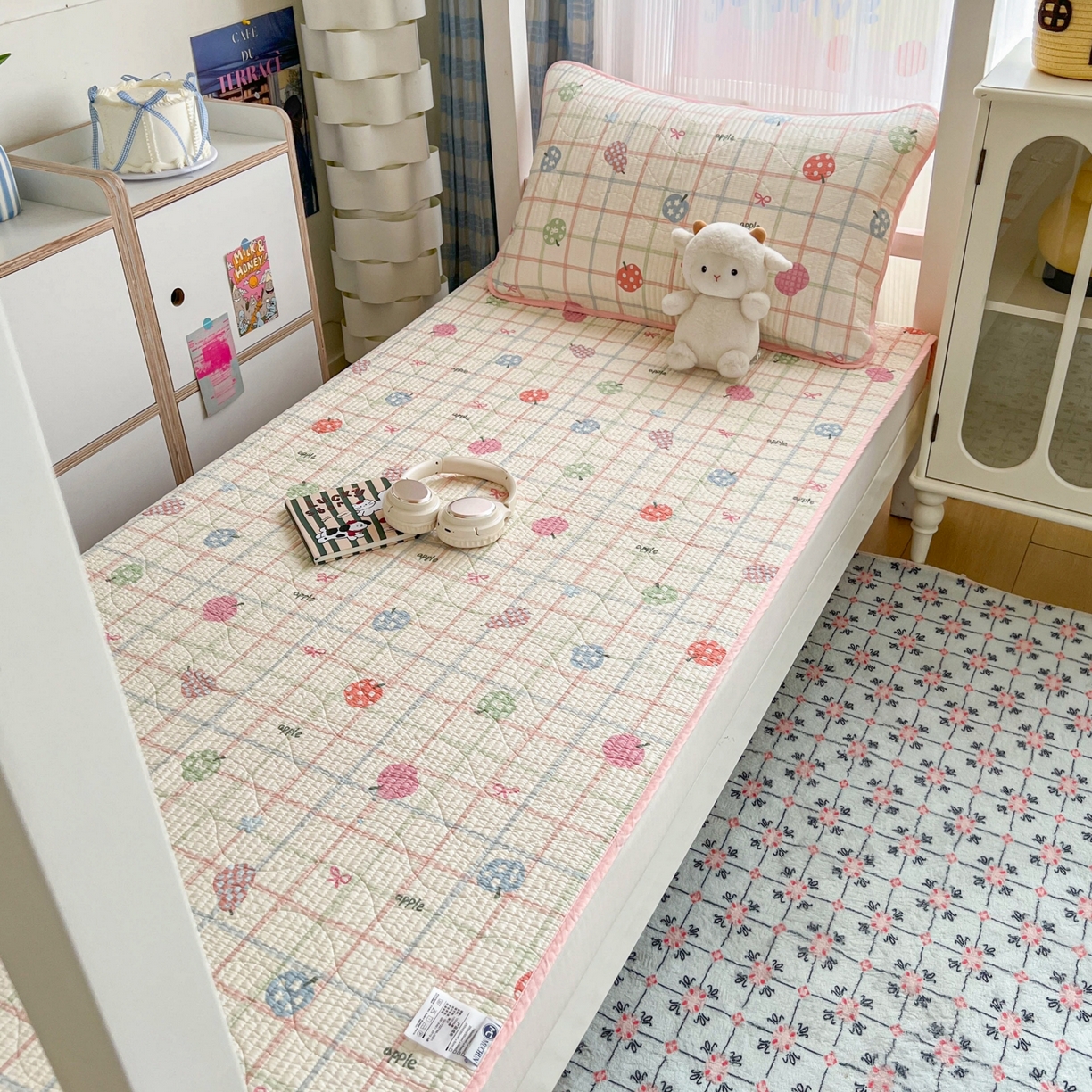 91家纺网 家纺一手货源 找家纺 沐纯家居 2025新款学生款双面纯棉棉花床盖三件套 苹果派