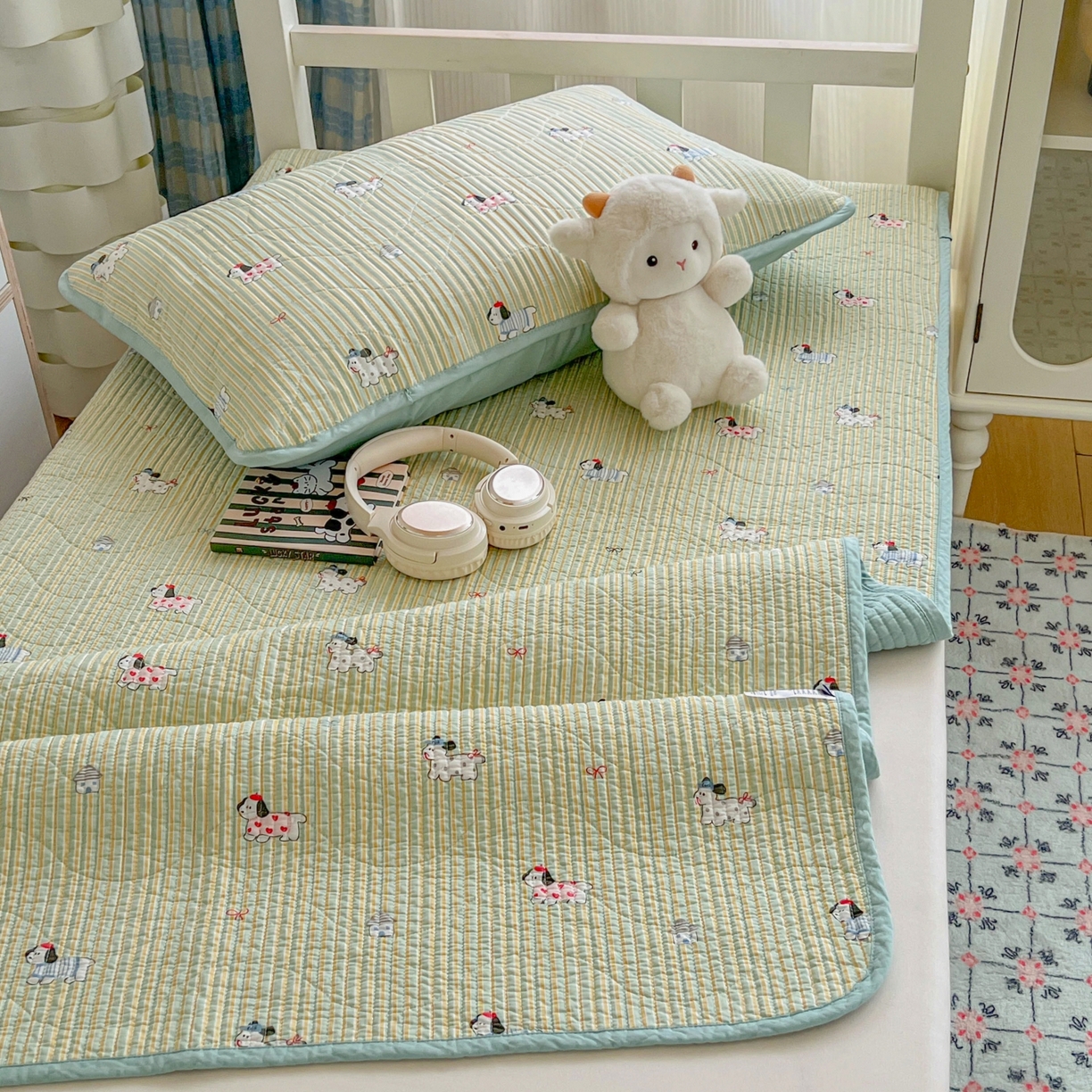 91家纺网 家纺一手货源 找家纺 沐纯家居 2025新款学生款双面纯棉棉花床盖三件套 狗狗乐园