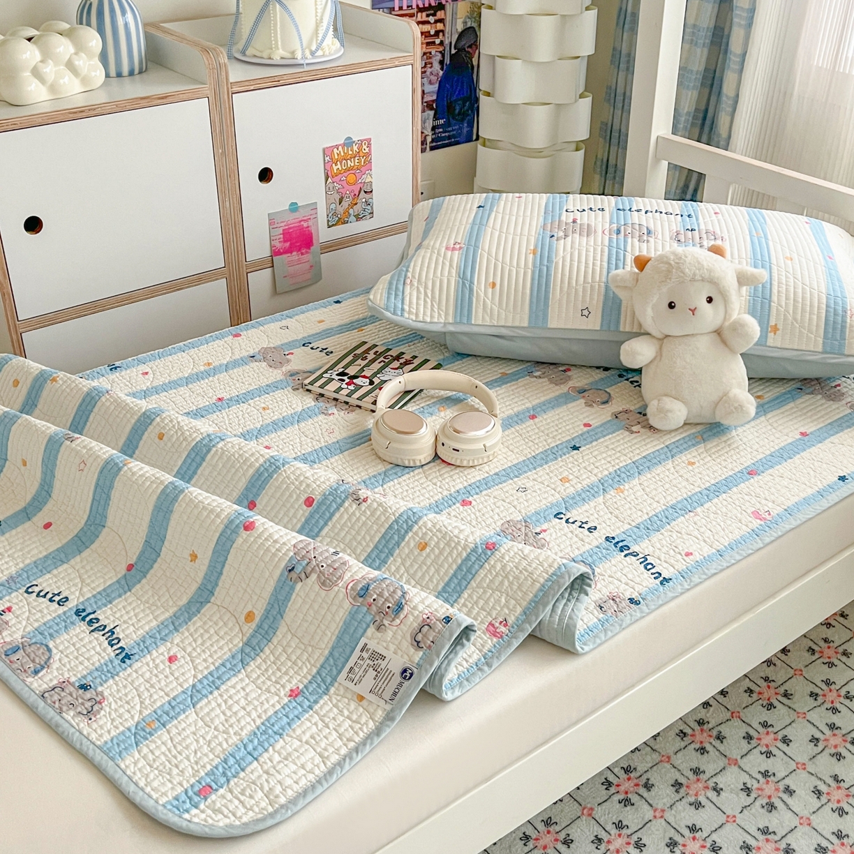 91家纺网 家纺一手货源 找家纺 沐纯家居 2025新款学生款双面纯棉棉花床盖三件套 三只小象