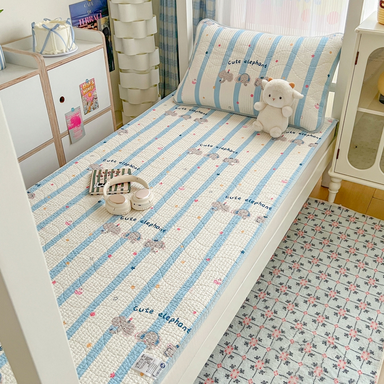 91家纺网 家纺一手货源 找家纺 沐纯家居 2025新款学生款双面纯棉棉花床盖三件套 三只小象