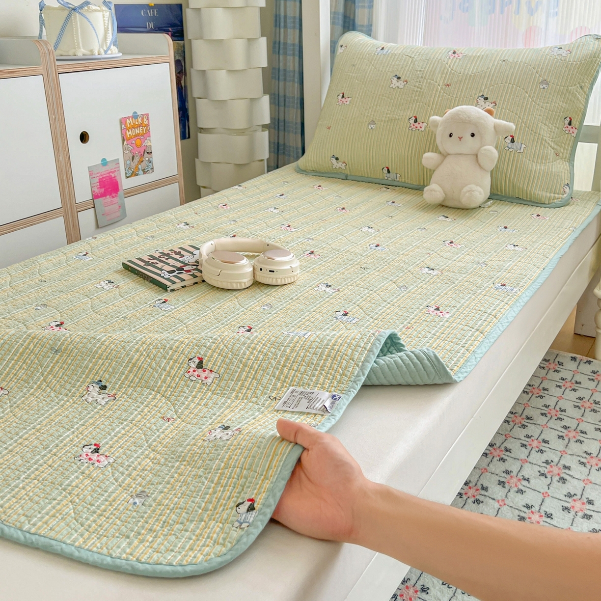 91家纺网 家纺一手货源 找家纺 沐纯家居 2025新款学生款双面纯棉棉花床盖三件套 狗狗乐园