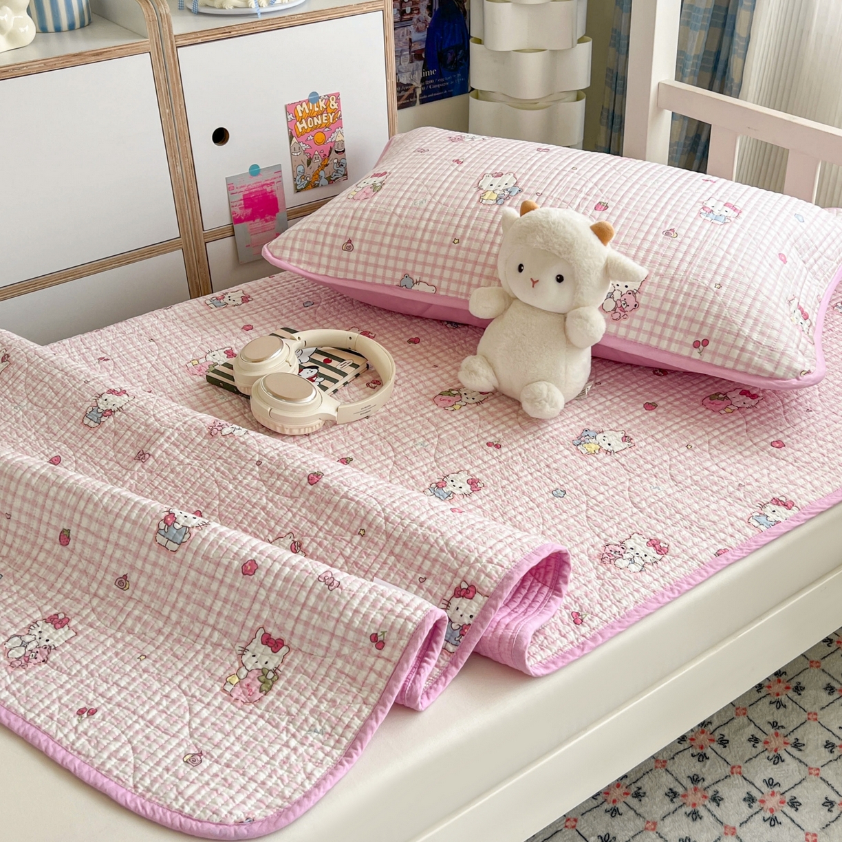 91家纺网 家纺一手货源 找家纺 沐纯家居 2025新款学生款双面纯棉棉花床盖三件套 宠物猫