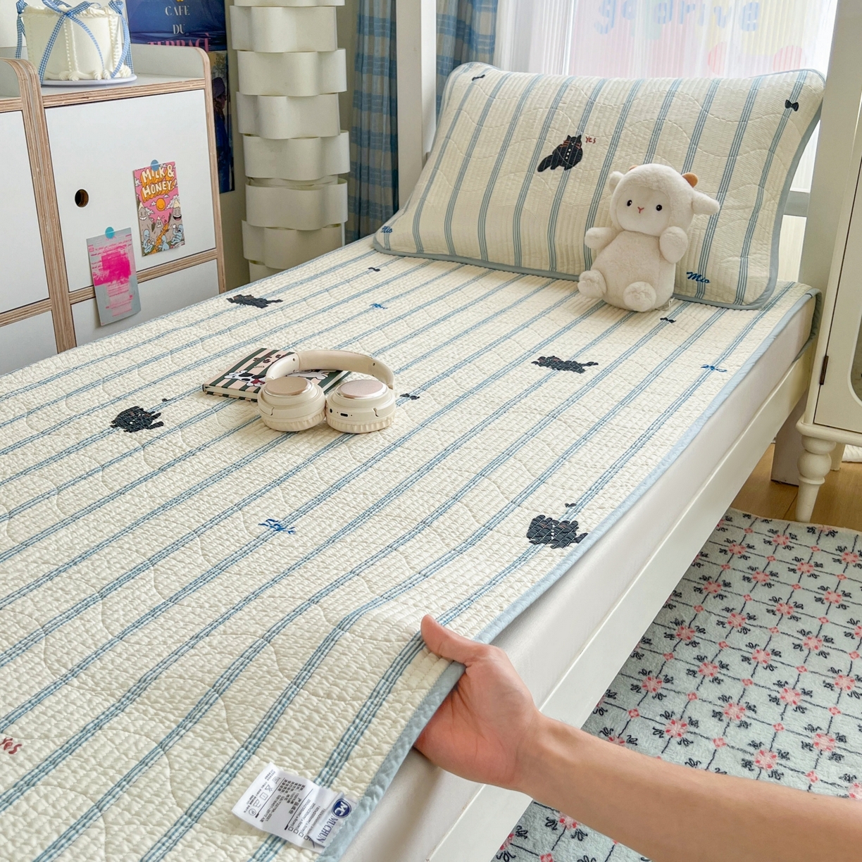 91家纺网 家纺一手货源 找家纺 沐纯家居 2025新款学生款双面纯棉棉花床盖三件套 猫咪呼呼