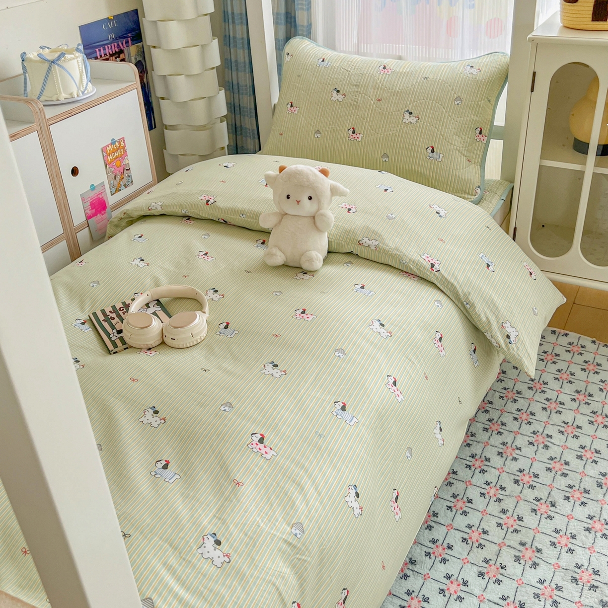 91家纺网 家纺一手货源 找家纺 沐纯家居 2025新款学生款双面纯棉棉花床盖三件套 狗狗乐园