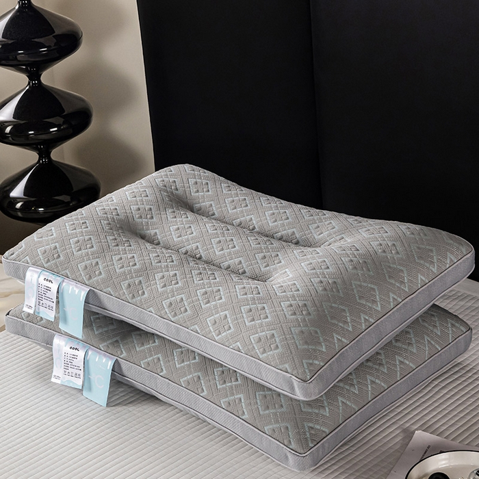 91家纺网 家纺一手货源 找家纺 蝶飞舞 2025新款A类凉感丝黑曼巴风枕头枕芯 保健枕-菱型 48*74cm