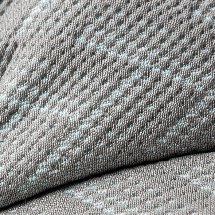 91家纺网 家纺一手货源 找家纺 蝶飞舞 2025新款A类凉感丝黑曼巴风枕头枕芯 舒适枕-V 型 48*74cm