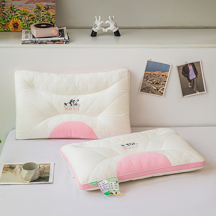 91家纺网 家纺一手货源 找家纺 蝶飞舞 2025新款熊猫呼呼枕头枕芯乳胶层舒适枕枕头枕芯 熊猫呼呼-粉色 48*74cm