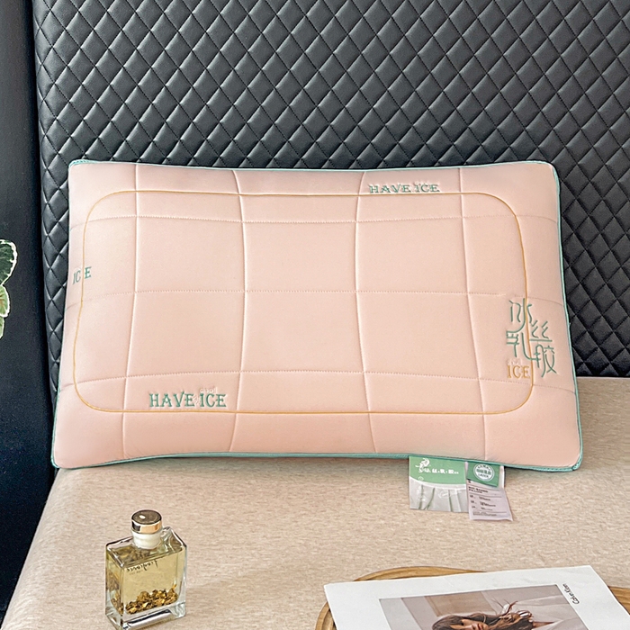 91家纺网 家纺一手货源 找家纺 （总）蝶飞舞 2025新款刺绣冰丝乳胶面包枕枕头枕芯 护颈助眠冰丝面包枕