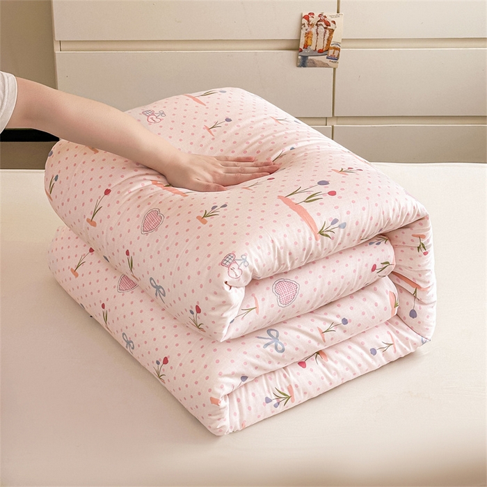 91家纺网 家纺一手货源 找家纺 西域种棉人·千百笠 2025新款全棉纯棉六件套大学生宿舍100%新疆棉花被子被褥一整套枕头床垫三件套 波点乐园-蜜粉