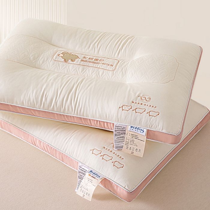 91家纺网 家纺一手货源 找家纺 蝶飞舞 2025新款羊绒蛋白枕头枕芯直播专供立体刺绣护颈枕芯 驼绒蛋白粉900g 48*74cm