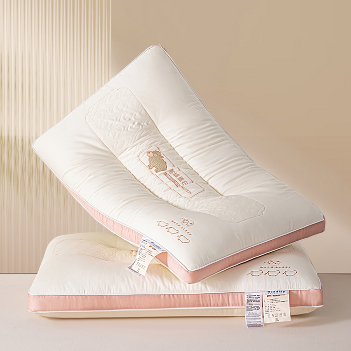 91家纺网 家纺一手货源 找家纺 蝶飞舞 2025新款羊绒蛋白枕头枕芯直播专供立体刺绣护颈枕芯 驼绒蛋白粉1000g 48*74cm