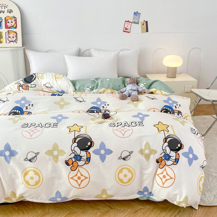 91家纺网 家纺一手货源 找家纺 小叮当家纺仓储工厂店 （爆款花型 长期款 不断货）2025年新款小清新印花条纹卡通花卉纯棉全棉单品系列--单被套 宇宙幻想