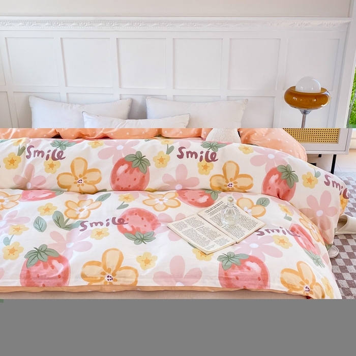 91家纺网 家纺一手货源 找家纺 小叮当家纺仓储工厂店 （爆款花型 长期款 不断货）2025年新款小清新印花条纹卡通花卉纯棉全棉单品系列--单被套 草莓物语