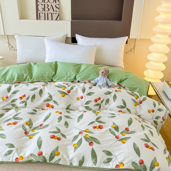 91家纺网 家纺一手货源 找家纺 小叮当家纺仓储工厂店 （爆款花型 长期款 不断货）2025年新款小清新印花条纹卡通花卉纯棉全棉单品系列--单被套 花果