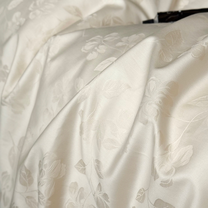 91家纺网 家纺一手货源 找家纺 鹿班家居2025新款秋冬款100S长绒棉提花系列——花畔呢喃（标准会员-20元） 白色