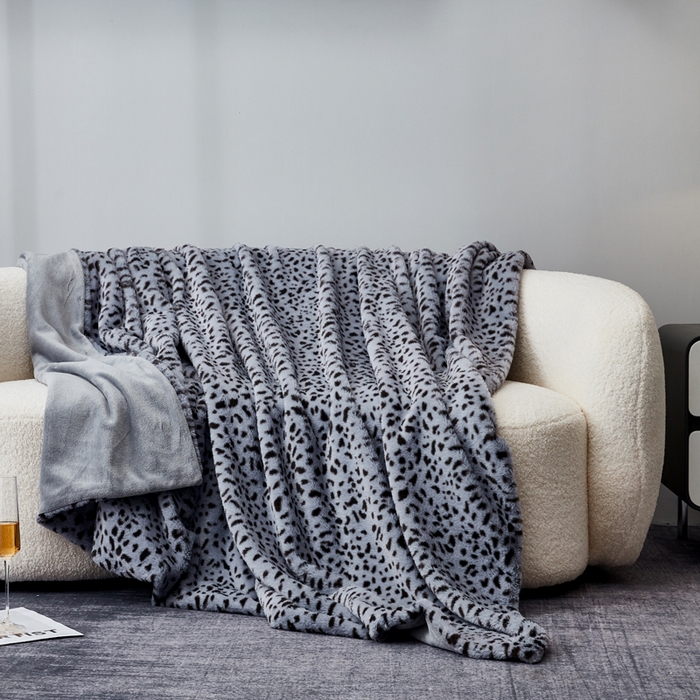 91家纺网 家纺一手货源 找家纺 （总）库里梦家纺 2025新款跨境专供兔毛豹纹毛毯盖毯毯子（支持定做任何尺寸）