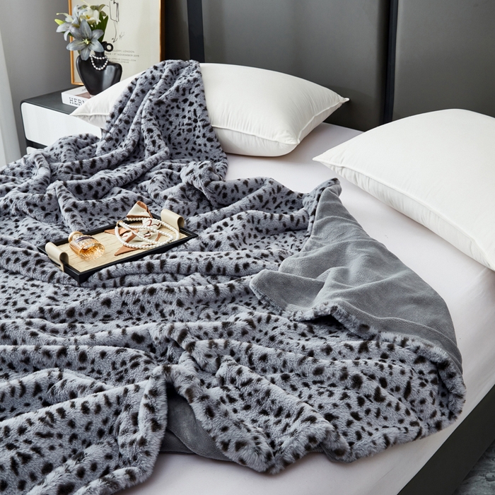 91家纺网 家纺一手货源 找家纺 库里梦家纺 2025新款跨境专供兔毛豹纹毛毯盖毯毯子 豹纹毛毯灰色
