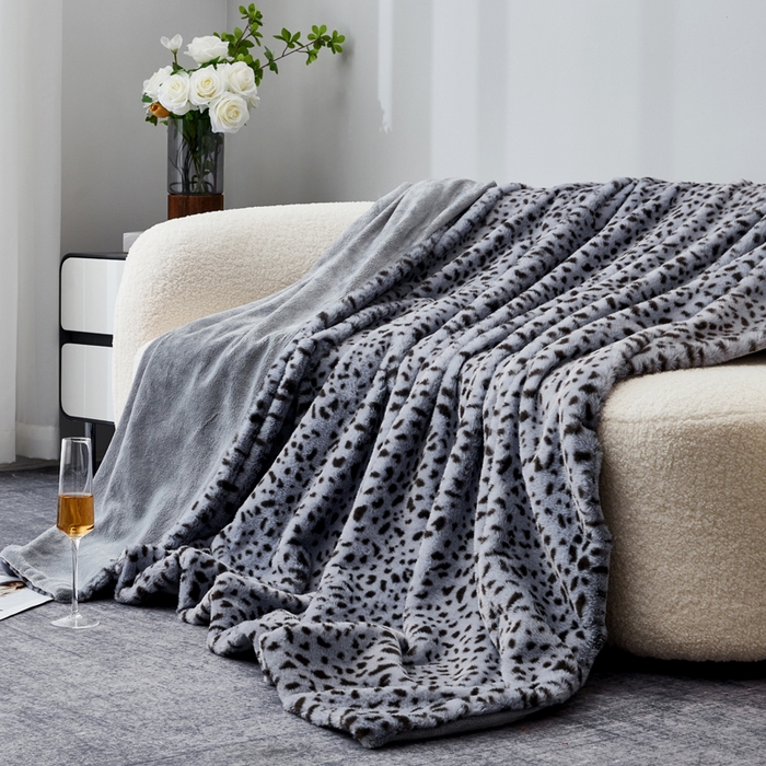 91家纺网 家纺一手货源 找家纺 库里梦家纺 2025新款跨境专供兔毛豹纹毛毯盖毯毯子 豹纹毛毯灰色