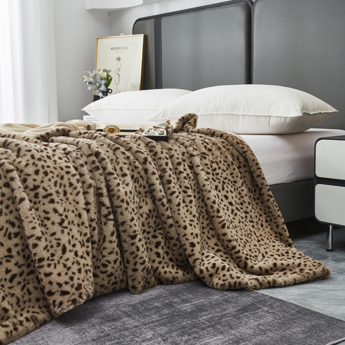 91家纺网 家纺一手货源 找家纺 库里梦家纺 2025新款跨境专供兔毛豹纹毛毯盖毯毯子 豹纹毛毯咖色