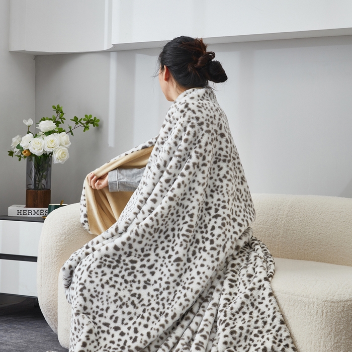 库里梦家纺 2025新款跨境专供兔毛豹纹毛毯盖毯毯子 豹纹毛毯米色
