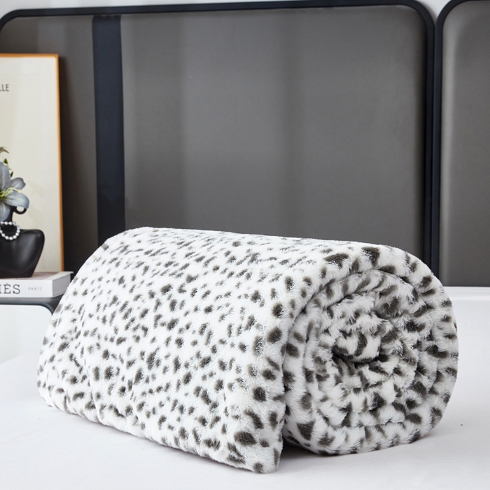 91家纺网 家纺一手货源 找家纺 库里梦家纺 2025新款跨境专供兔毛豹纹毛毯盖毯毯子 豹纹毛毯米色